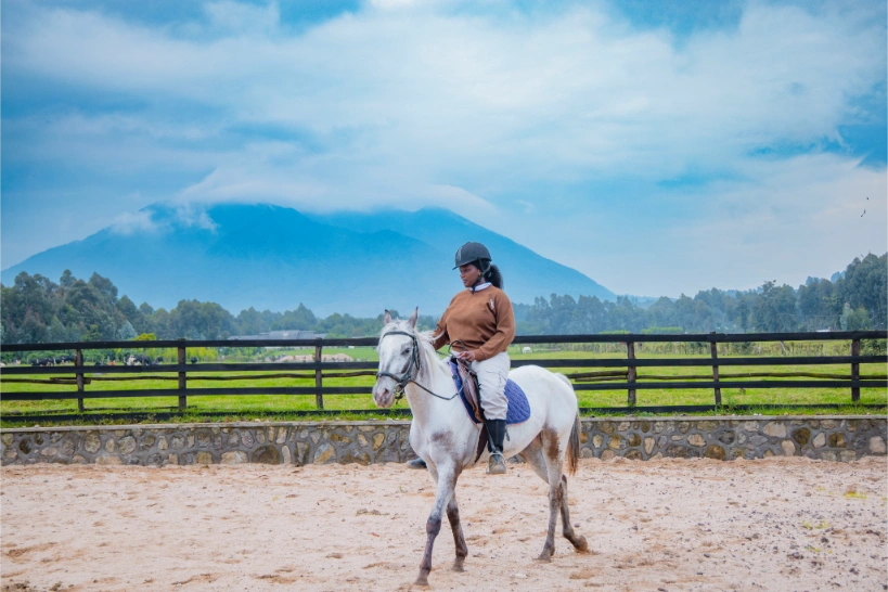 Farmhouse Rwanda - Horse Riding