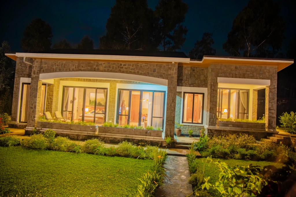 Farmhouse Rwanda - Ruganga Cottage Night View